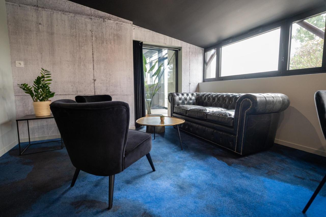 Kyriad Hotel Laval Laval  Bagian luar foto