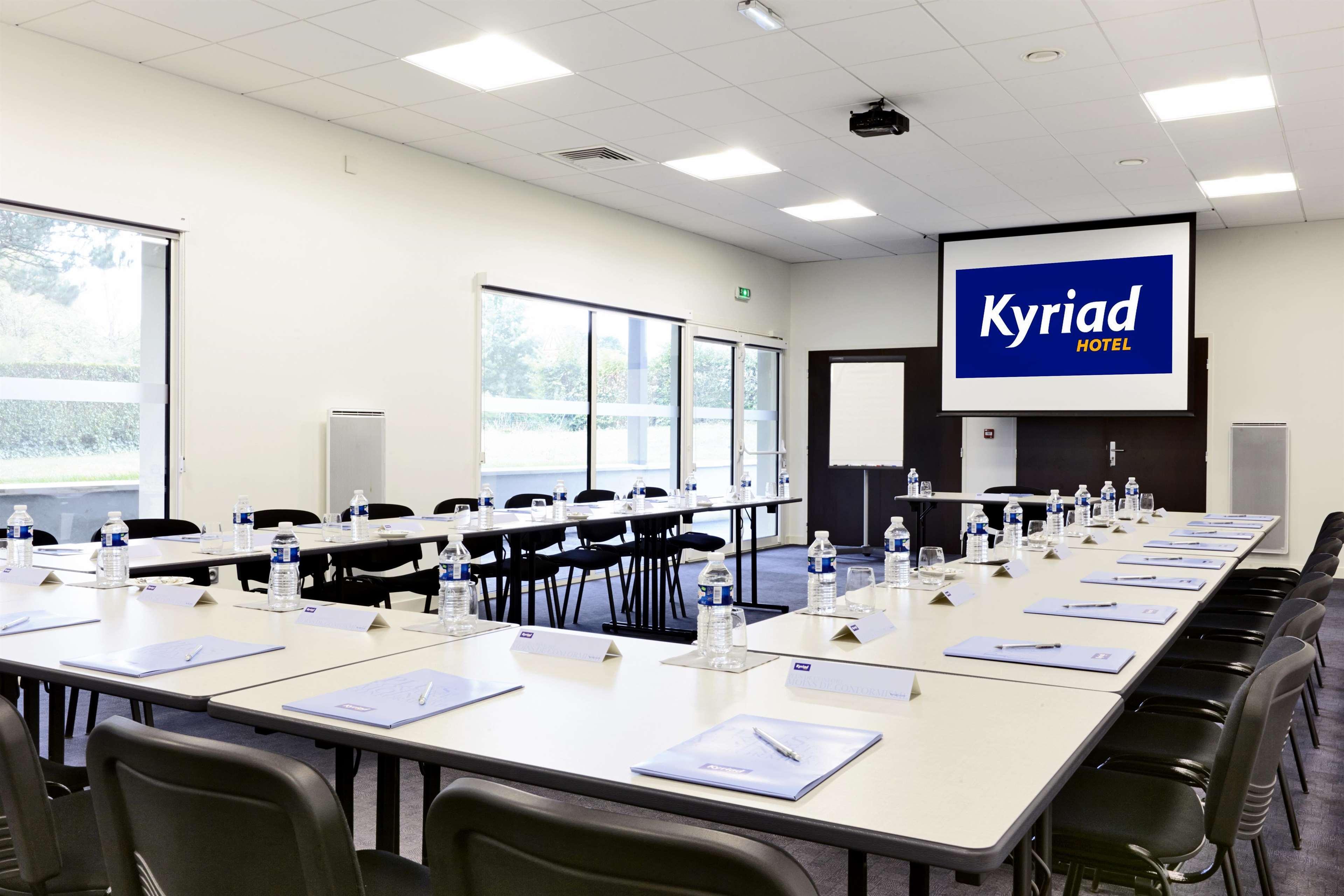 Kyriad Hotel Laval Laval  Bagian luar foto