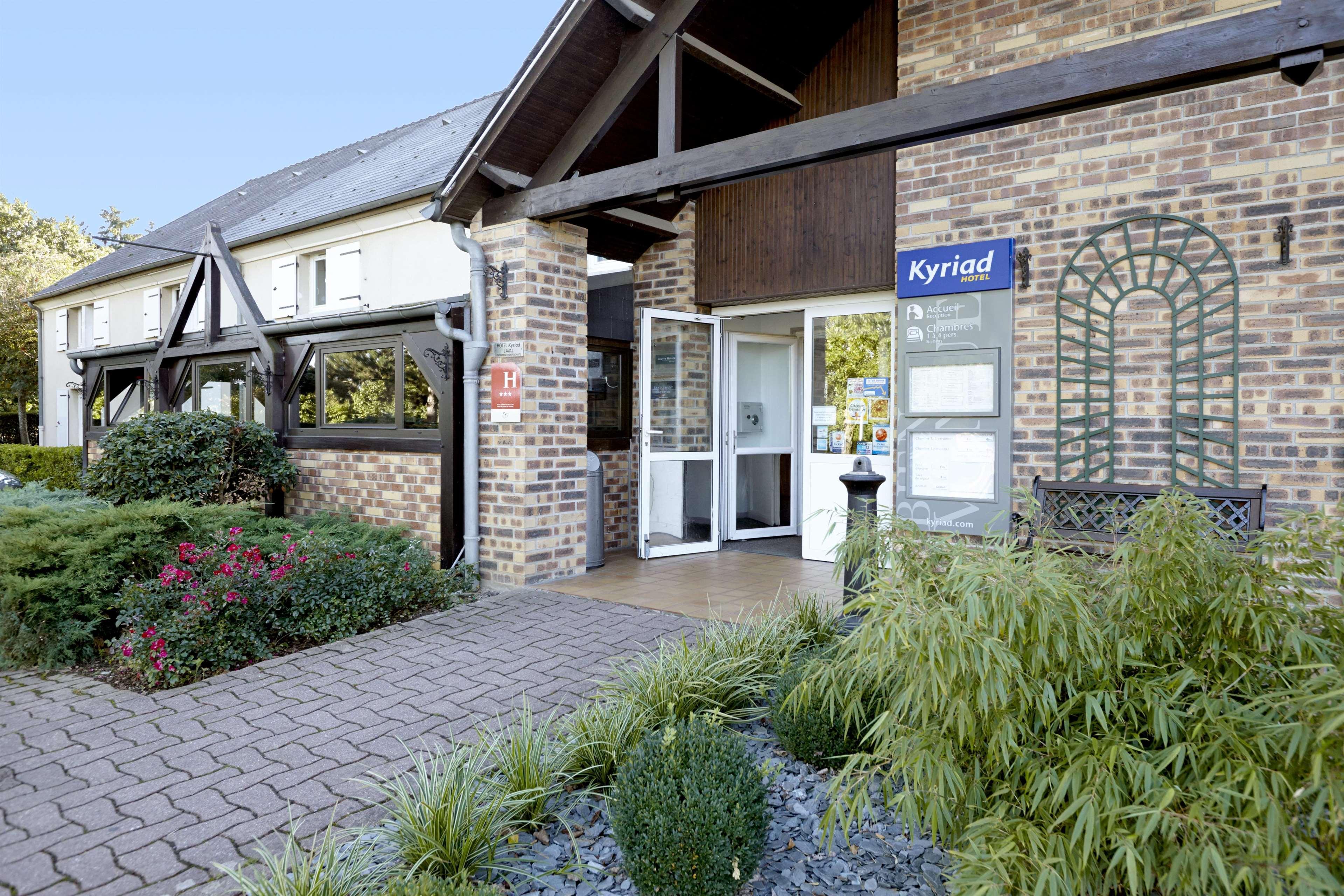 Kyriad Hotel Laval Laval  Bagian luar foto